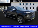 Used 2024 GMC Canyon Denali image 3