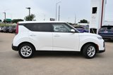 Used 2021 Kia Soul S image 2