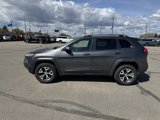 Used 2017 Jeep Cherokee Trailhawk image 5