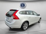 Used 2017 Volvo V60 T5 Platinum image 6