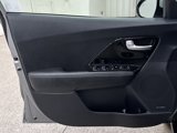 Used 2022 Kia Niro EX image 3