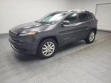 Used 2017 Jeep Cherokee Limited w/ Technology Group image 2