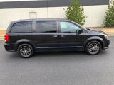 Used 2015 Dodge Grand Caravan SE image 3