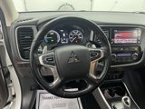 Used 2018 Mitsubishi Outlander SEL image 2
