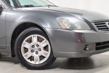 Used 2005 Nissan Altima 2.5 S w/ (S02) Side Airbags Pkg image 5