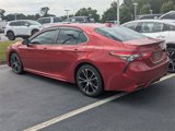Certified 2019 Toyota Camry SE image 4