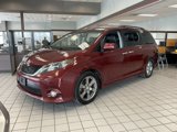 Used 2013 Toyota Sienna SE image 3