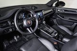 Certified 2022 Porsche Macan image 4
