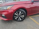 Used 2022 Nissan Altima 2.5 SV image 2