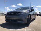 Used 2022 Chrysler Voyager LX image 3
