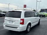 Used 2015 Chrysler Town & Country Touring-L w/ Driver Convenience Group image 3