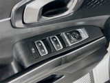 Used 2023 Kia Sorento LX image 3