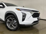 Used 2024 Chevrolet Trax LT w/ LT Convenience Package image 5