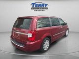 Used 2016 Chrysler Town & Country Touring w/ Driver Convenience Group image 4