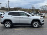 New 2025 Jeep Compass Latitude image 2