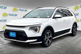 Used 2023 Kia Niro EX Touring image 3