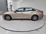 Used 2018 Chevrolet Malibu LT w/ Driver Confidence Package image 2