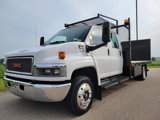 Used 2004 GMC TopKick C4500 2WD Crew Cab image 4