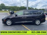 Used 2017 Chrysler Pacifica Touring-L image 4