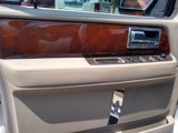 Used 2011 Lincoln Navigator L 2WD image 6