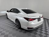 Used 2024 Lexus ES 300h Ultra Luxury image 3