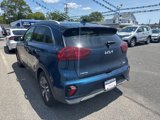 Used 2022 Kia Niro EX image 4