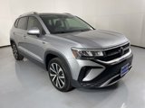 Used 2024 Volkswagen Taos SE image 2