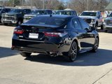 Used 2024 Toyota Camry SE image 3