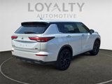 Used 2023 Mitsubishi Outlander SE Black Edition image 5