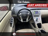 Used 2015 Toyota Prius Four image 2