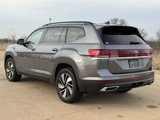 Used 2024 Volkswagen Atlas SE image 3