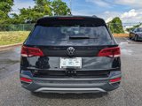 Certified 2024 Volkswagen Taos SE image 5
