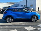 Used 2022 Nissan Kicks SV image 2