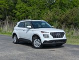 Used 2020 Hyundai Venue SEL image 2