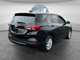 Used 2023 Chevrolet Equinox LT w/ Driver Convenience Package image 3