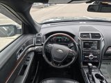 Used 2016 Ford Explorer Platinum image 2