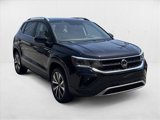 Used 2022 Volkswagen Taos SE image 3
