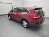 Used 2017 Kia Sorento LX w/ LX Convenience Package image 3