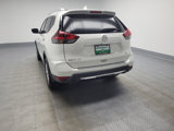 Used 2018 Nissan Rogue SV image 6