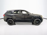 Used 2022 Jeep Grand Cherokee Laredo X image 4