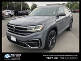 Used 2021 Volkswagen Atlas Cross Sport SE w/ Panoramic Sunroof Package image 3