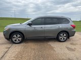 Used 2020 Nissan Pathfinder S image 2