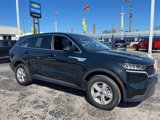 Used 2023 Kia Sorento LX image 3