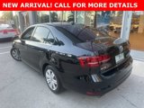 Used 2017 Volkswagen Jetta S image 4