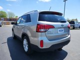 Used 2015 Kia Sorento EX image 3