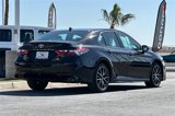 Used 2021 Toyota Camry SE image 3