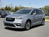 Used 2021 Chrysler Pacifica Touring-L image 5