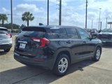 Used 2022 GMC Terrain SLE image 2