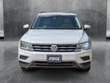 Used 2018 Volkswagen Tiguan SE w/ Panoramic Sunroof Package image 2