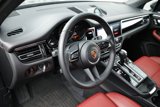 Certified 2024 Porsche Macan image 4